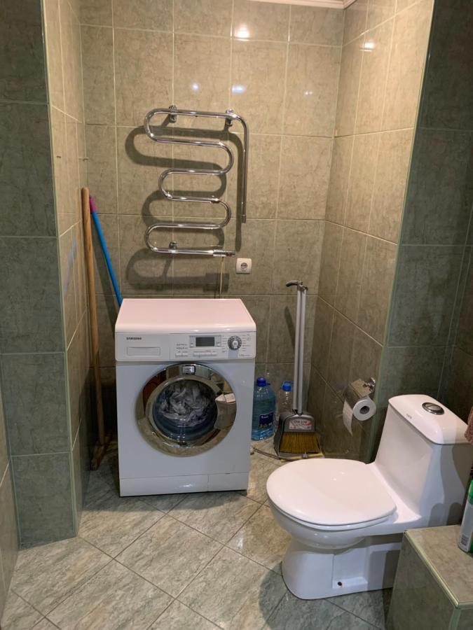 Cozy Apartment Near Republic Square Erevan Esterno foto